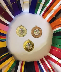 10x Running Medals. You Pick the Medal And Ribbon Colour. Free P+P - Picture 1 of 2