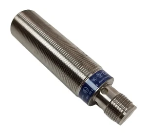 Telemecanique XS618B1PAM12 Inductive Proximity Sensor 200mA 12-24 VDC NEW - Picture 1 of 7