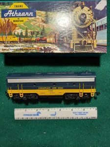 ATHEARN HO #7500 CHESAPEAKE E OHIO F7B NON ALIMENTATO - Foto 1 di 4