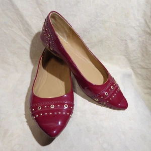 🩰 G.H. Bass spitze Ballerinas 10 M kirschrot Lackleder; Nietendetails - Bild 1 von 16