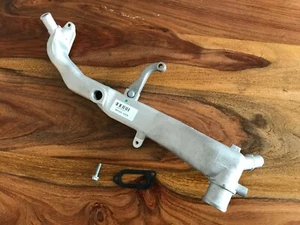Alfa GT 156 Barchetta NEU ORIGINAL Wasserrohr Krümmer Tauscher 60676969 24A1 - Bild 1 von 7