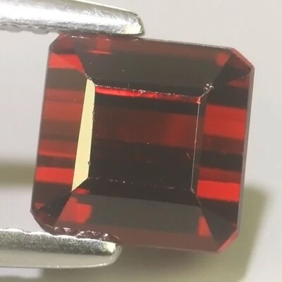2.36CTS FANTASTIC NATURAL ALMANDINE GARNET SQUARE SHAPE -REF VIDEO*** - Image 1 of 2