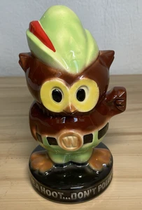 Banco de búhos McCoy Woodsy de colección años 70 Give A Hoot Don't Contalute US Forestry LEER - Imagen 1 de 12