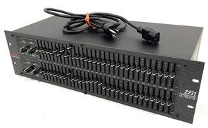 DBX 2231 Type-III NR Equalizzatore/Limitatore 31 bande doppio canale montaggio su rack - Foto 1 di 9