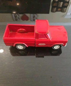  Vintage 1960s Tonka Pressed Steel 9” Mid Size Red Jeep Pick Up Truck  52030 Exc - Picture 1 of 4