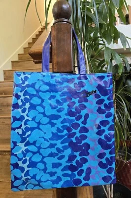 Bolso de Mano Diane von Furstenberg Azul Estampado de Animales Logo Cartera de Lona Encerada Usado en Excelente Condición Foto 1 de 4