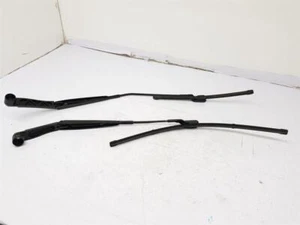 2019 ON MK2 F16 NISSAN JUKE PAIR FRONT WIPER ARMS LH RH W154229C - Picture 1 of 9