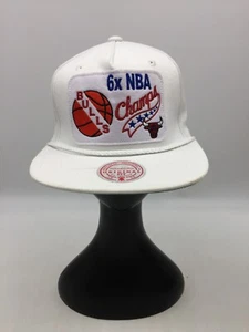 Chicago Bulls Champs 6xNBA - Mitchell & Ness White Baseball Cap One Size - Bild 1 von 10