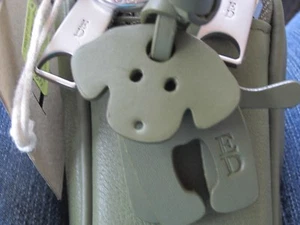 NWT ELLEN DEGENERES BAJA CROSSBODY PURSE WITH DOG HANGTAG - Picture 1 of 7
