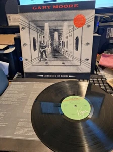 GARY MOORE CORRIDORS OF POWER VG++/EX VINYL LP WITH INNER HYPE STICKER & 7" EP - Imagen 1 de 6