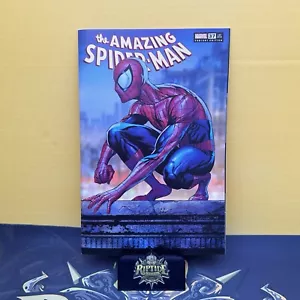 The Amazing Spider-man #37 - Tyler Kirkham Variant Connecting Cover - Marvel - Foto 1 di 6