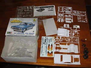 REVELL 67 CHEVELLE PRO STREET "REVELL MUSCLE" - Picture 1 of 9
