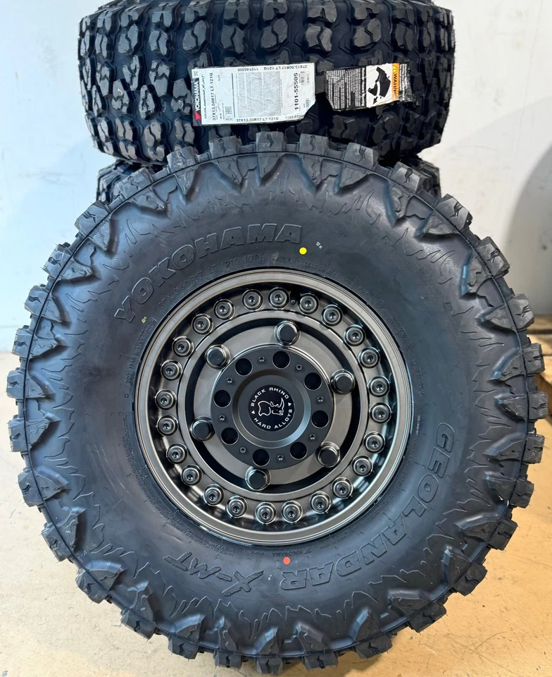 4) Ruedas Rhino Armory negras de 17" neumáticos Yokohama MT 5x5 Jeep Gladiator JT Foto 1 de 4