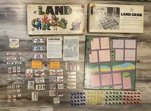 VINTAGE!! 1974 Waddingtons Land Grab Board Game #952 - SEE EVERY CARD & PIECE!!! - Picture 1 of 24