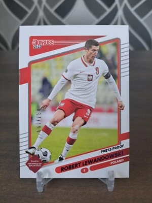 Robert Lewandowski 2021-22 Donruss 108 PRESS PROOF PURPLE /199 Poland Barcelona  - Image 1 of 3