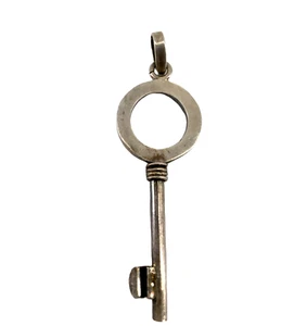 Vintage Sterling Silver Signed Mexico 925 Drop Skeletal Key Charm Pendant - Picture 1 of 9