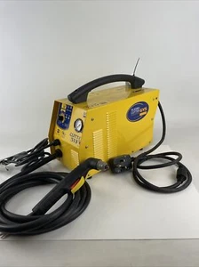 GYS Plasma Cutter 31 FV 240v Ex Demo - Picture 1 of 11