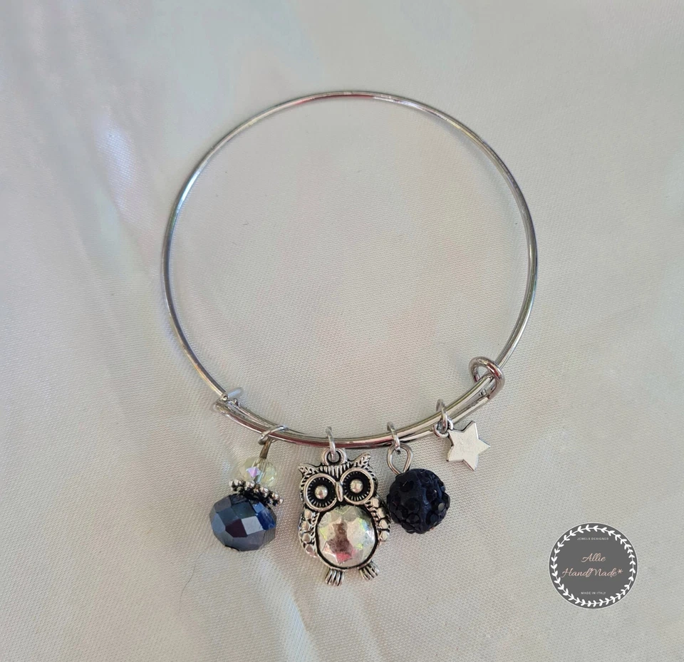 Bracciale rigido con ciondoli, gufo silver e cristalli pendenti - Immagine 1 di 1