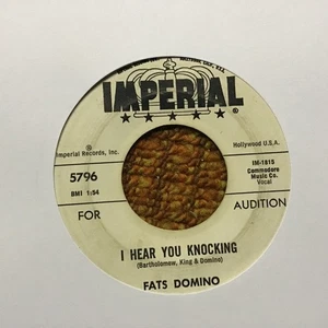 45 RPM Fats Domino IMPERIAL DJ 5796 I hear You knocking / Jambalaya VG+ - Imagen 1 de 2