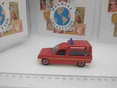 PMPB9-0451 Auto Vigili Del Fuoco SOLIDO RENAULT EXPRESS 1/43 - Immagine 1 di 2
