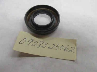 Sello Suzuki GS750, GS400, GS425 09283-25062, sello del eje de la manivela OEM Foto 1 de 2