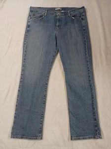 Levi Strauss & Co. Women's  Straight Leg 505 Size 16 Short - Picture 1 of 4