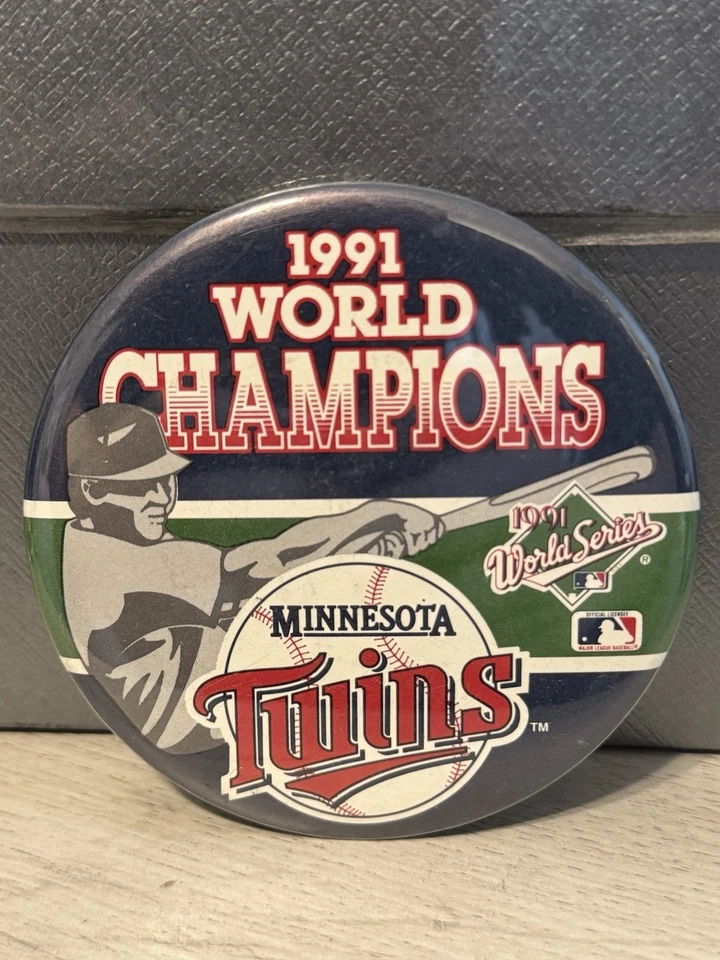 MINNESOTA Twins Baseball Sports '91 World Series 3 1/2" Button USA PIN - Image 1 of 3