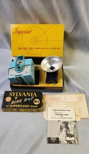 VINTAGE IMPERIAL MARK VII TURQUOISE CAMERA w/ FLASH UNIT & FLASH BULBS I.O. BOX! - Picture 1 of 18