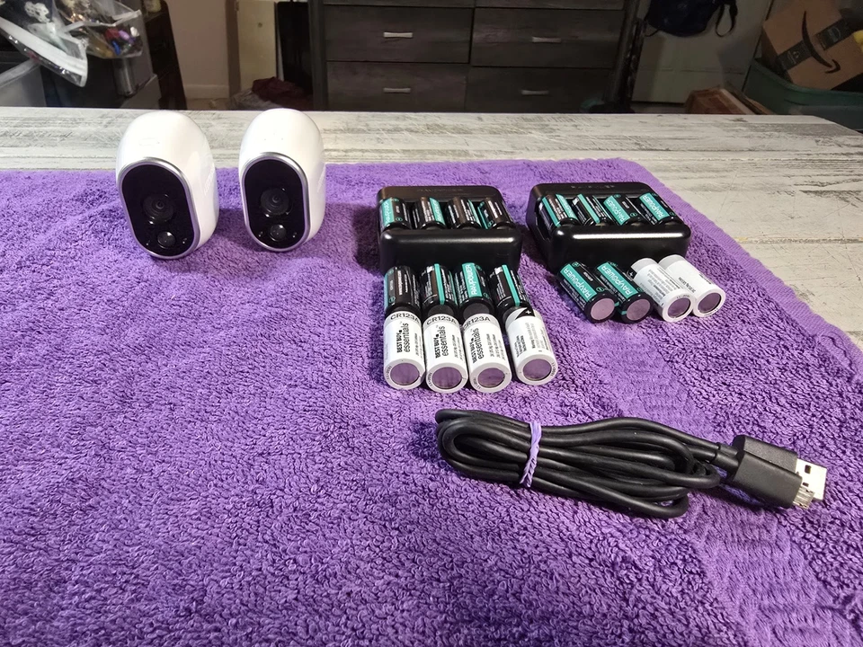 Netgear Arlo VMC3030 Add-On Wireless Security Camera Read Description  - Image 1 of 4