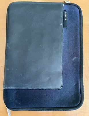 Netbook con funda de neopreno Belkin u otra marca 7 x 10 tabletas ish NEGRAS-usadas Foto 1 de 3