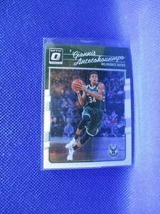 2016-17 Donruss Optic #5 Giannis Antetokounmpo BUCKS