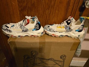 Rovux gym shoes - Picture 1 of 5