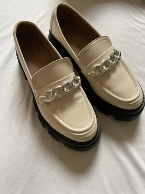 Zapatos Oxford NOBO Tacón Grueso Plataforma Crema Plata Cadena Zapatos Sin Cordones Talla 8 Foto 1 de 4