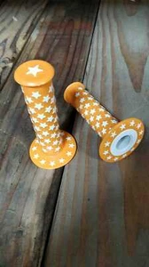 Orange & White Star Rubber Handlebar Grips Mountain Fixi Track BMX Bike Bicycle - Picture 1 of 5