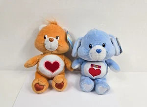 Lote de 2 osos de peluche vintage 2002 Care Bears nuevo con etiquetas - perro corazón leal, corazón tender - Imagen 1 de 4