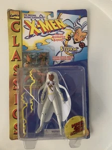 Marvel Comics Classic X-Men Storm Action Figure with Power Glow 1995 ToyBiz - Picture 1 of 2
