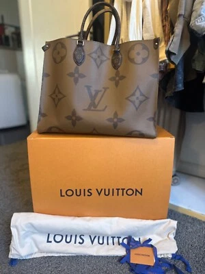 Bolso de Hombro PRE-AMADO LOUIS VUITTON Onthego GM Gigante Monograma Lona Marrón Foto 1 de 4