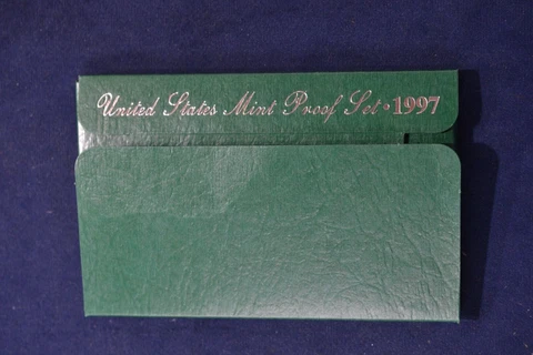 1997 U.S Proof Set in OGP Cover
