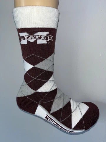 MISSISSIPPI STATE BULLDOGS NCAA MENS LOGO ARGYLE LINEUP CREW DRESS SOCKS MED Q Cover