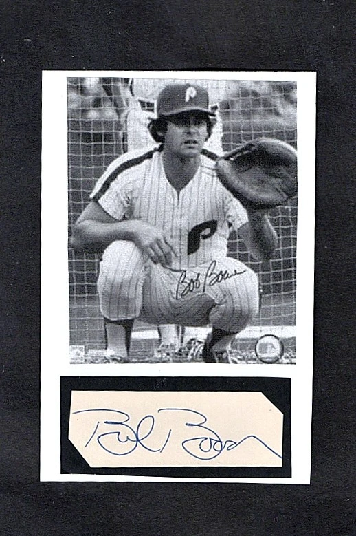 1972/81 BOB BOONE PHILLIES  AUTOGRAPHED  4X6 CUT W/ PHOTO - Image 1 of 1