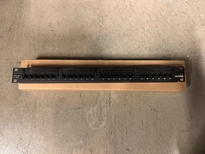 Leviton 24 Port Cat 5e 1U Rack Mount Patch Panel Punch Down 256-5G596-U24 - Picture 1 of 3