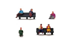 Hornby Sitting People - Picture 1 of 1