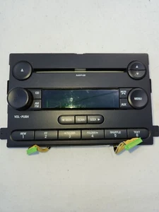 06-07 Ford Focus Dash Car Stereo AM/FM Radio CD Player Receiver Face Display - Bild 1 von 3