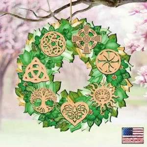 Adorno de día de corona celta irlandesa San Patricio Debrekht hecho en EE. UU. madera de abedul resorte - Imagen 1 de 2