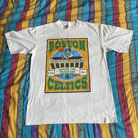 Vintage 1995 NBA Boston Celtics T-shirt XL Boston Garden RARE Cover