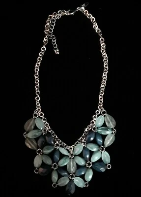 Collar de cadena babero colgante flor verde/plateado marca NY de colección 8" Foto 1 de 3
