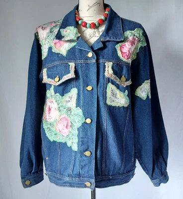 Jaqueta jeans vintage Coach in Four Seasons ฺazul floral glitter enfeitada tamanho M - Imagem 1 de 4