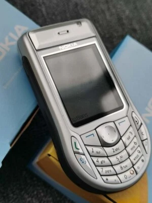 Nokia 6630 Unlocked GSM / UMTS 2G 3G Symbian 8.0, 1.3MP 2.1" Cellphone Very NEW - Image 1 of 4
