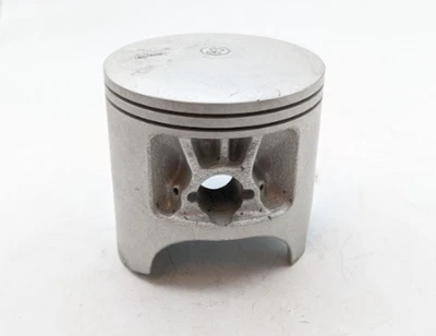 1985-1990 Yamaha YZ490 OEM Piston (Std) 40T-11631-93 - Image 1 of 2