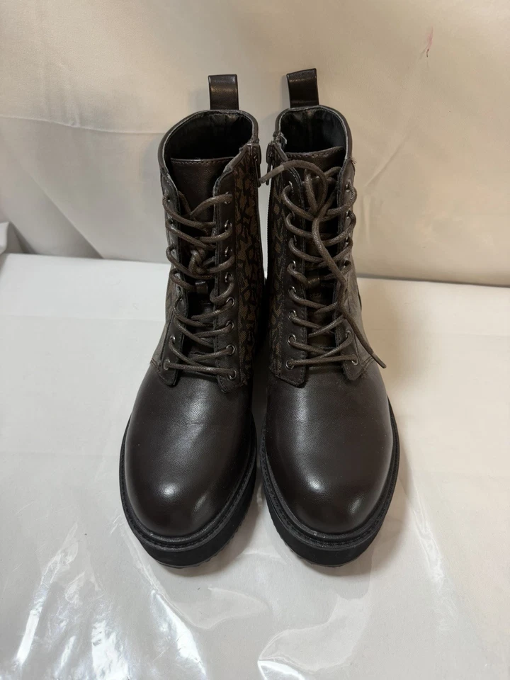 Botas femininas de couro sintético DKNY Roselyn tamanho 6, 7, 7.5, 8.5 marrom com cadarço no tornozelo - Imagem 1 de 4